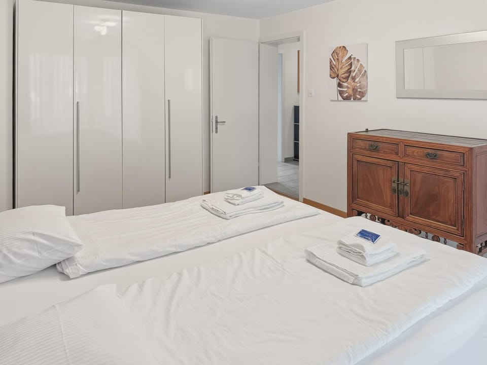 Bedroom, wardrobe