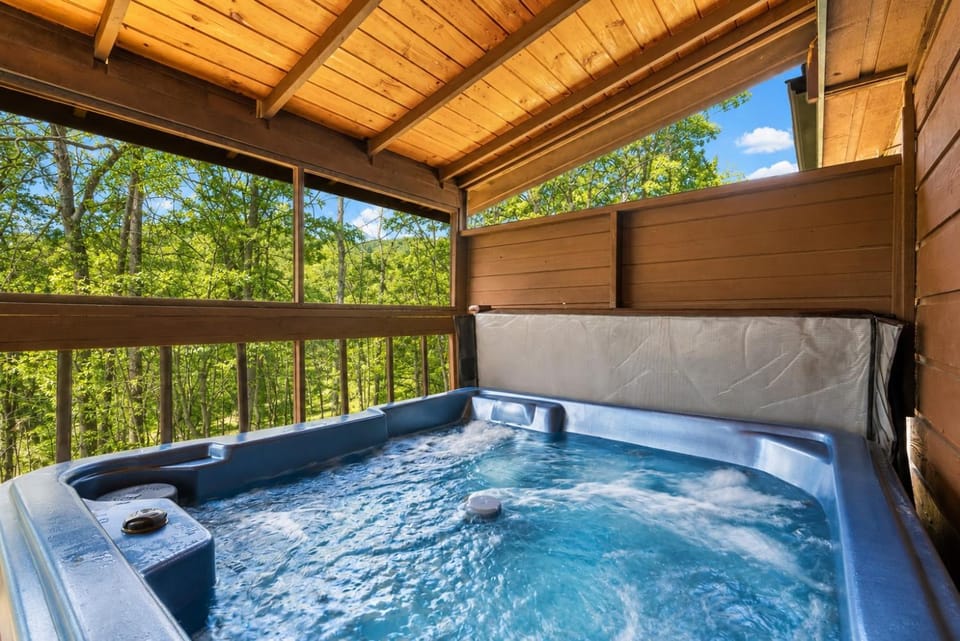 Maple Top Sweet Views, Sweeter Stays Chalet in Pigeon Forge