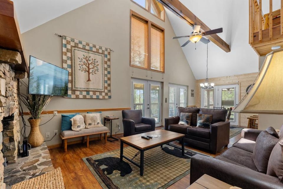 Maple Top Sweet Views, Sweeter Stays Chalet in Pigeon Forge