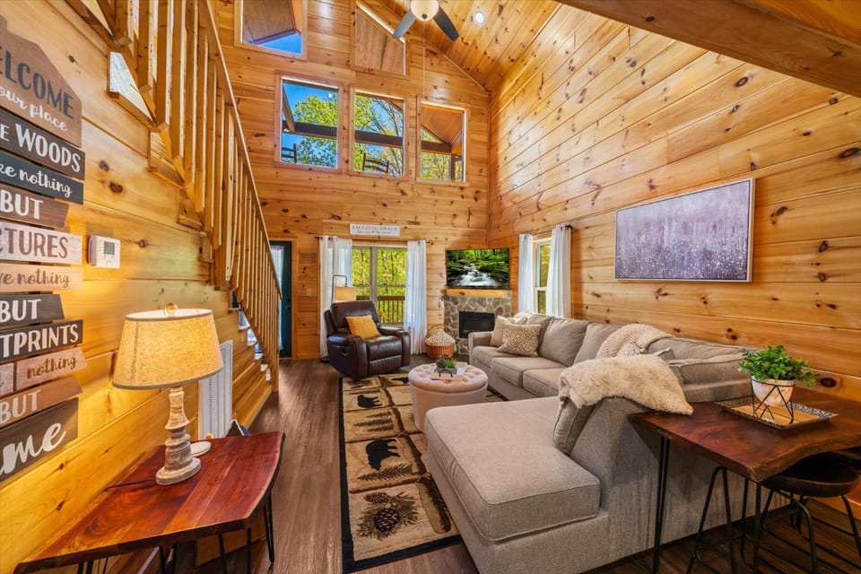 Appalachian Dream Where Mountain Dreams Come True Chalet in Pigeon Forge