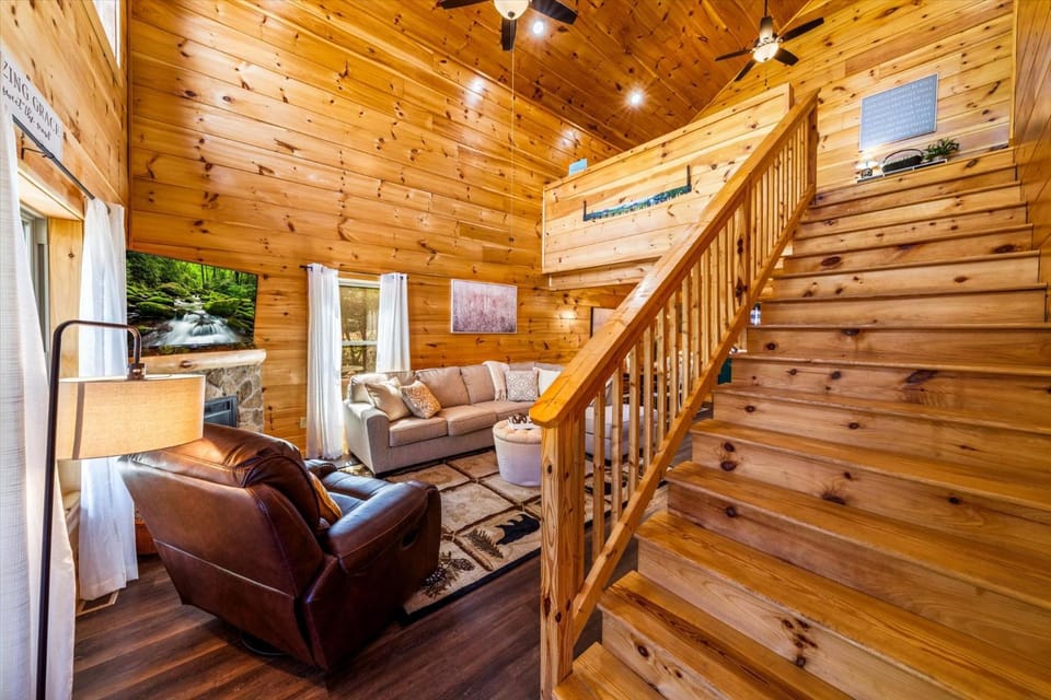 Appalachian Dream Where Mountain Dreams Come True Chalet in Pigeon Forge