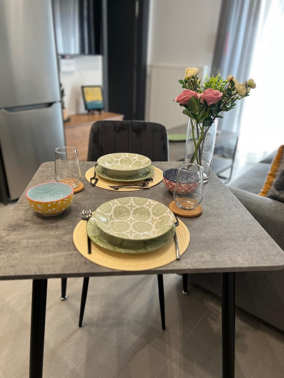 Kitchen or kitchenette, Seating area, Dining area