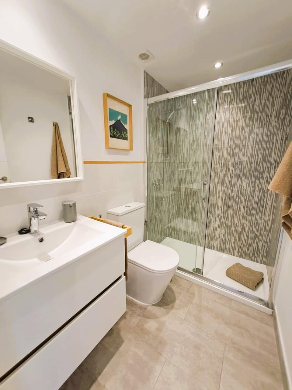 Shower, Bathroom, towels