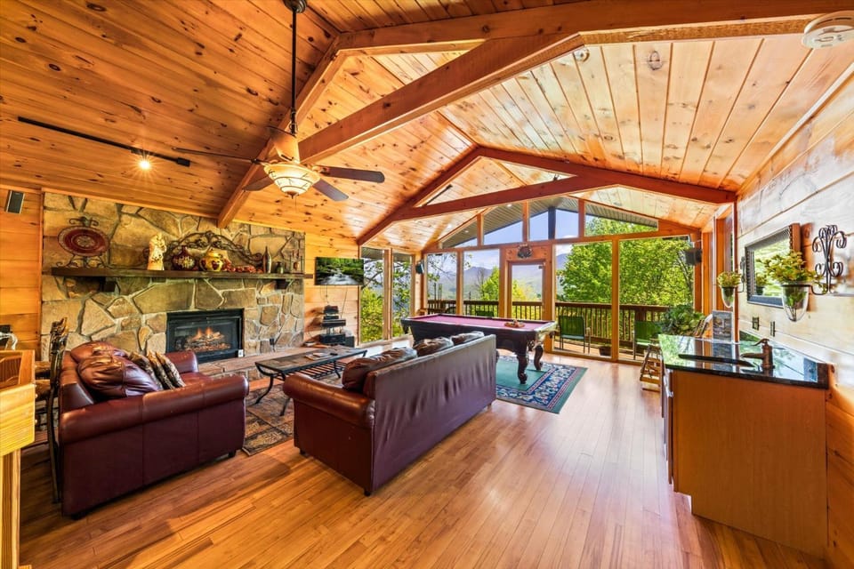 Gatlinburg Treasure Discover Your Mountain Gem Chalet in Gatlinburg