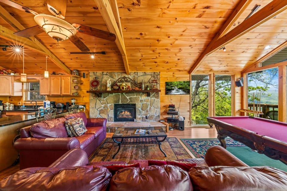 Gatlinburg Treasure Discover Your Mountain Gem Chalet in Gatlinburg