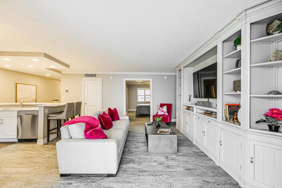 Marco Island Condo w/ Balcony + Water Views! House in Marco Island