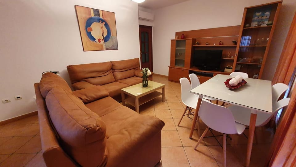 Casa céntrica, 3 dormitorios, gran terraza, cerca de la playa House in Punta Umbría