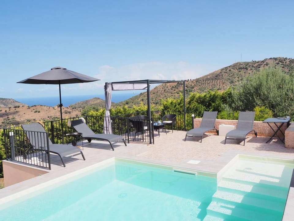 Sea view, Swimming pool