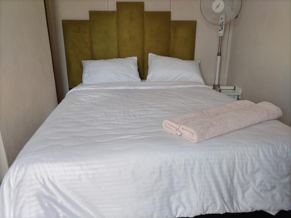 Willow's Guesthouse Bed and Breakfast in Gauteng