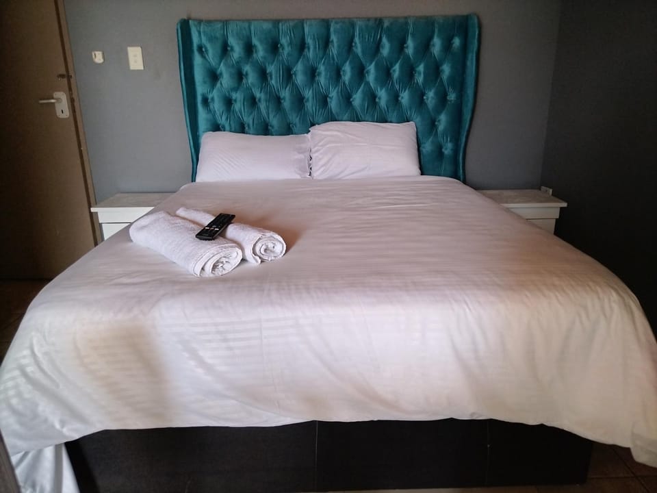 Willow's Guesthouse Bed and Breakfast in Gauteng