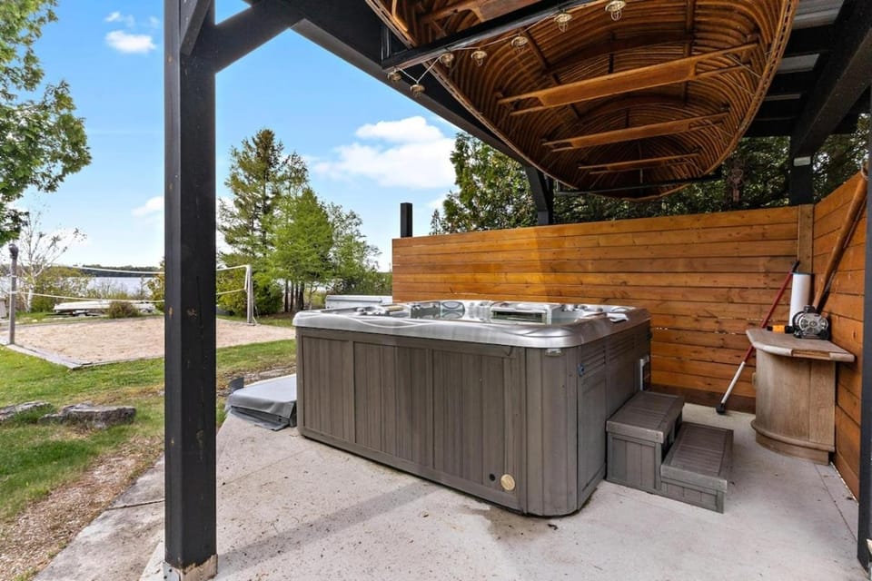 Hot Tub
