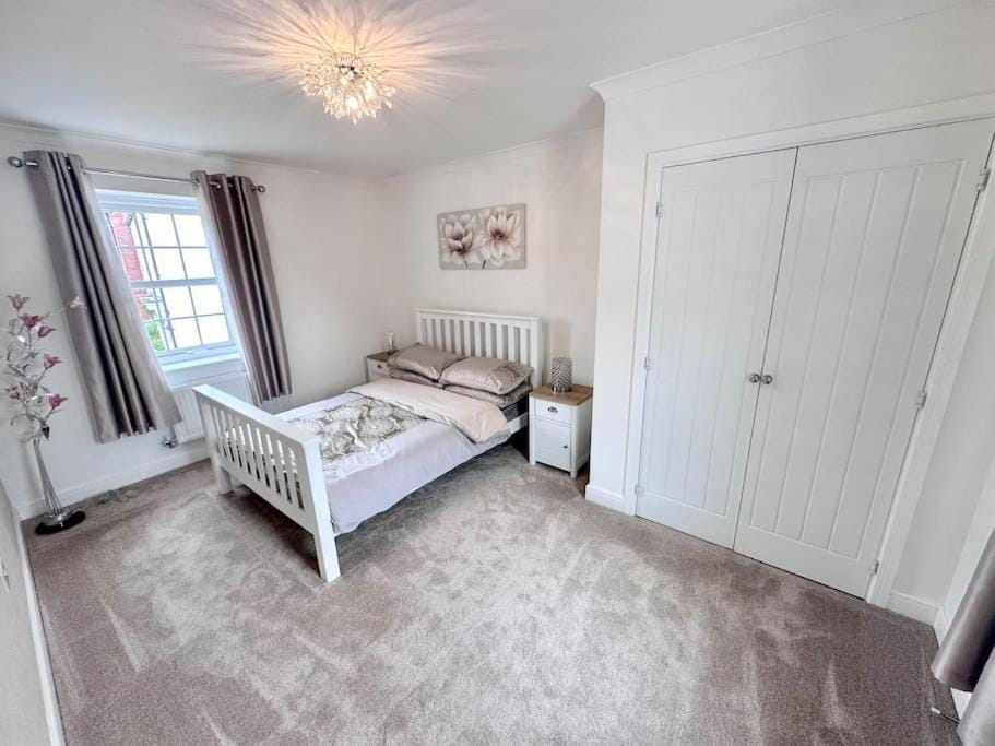A luxury detached 4 bed home House in Wales