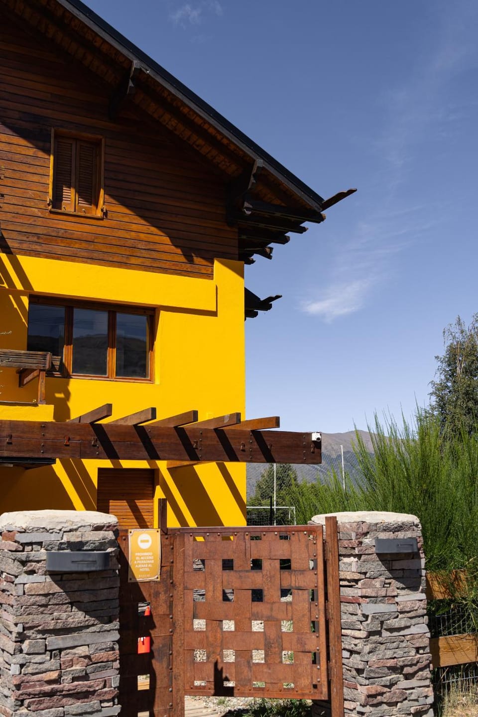 Property building, Day