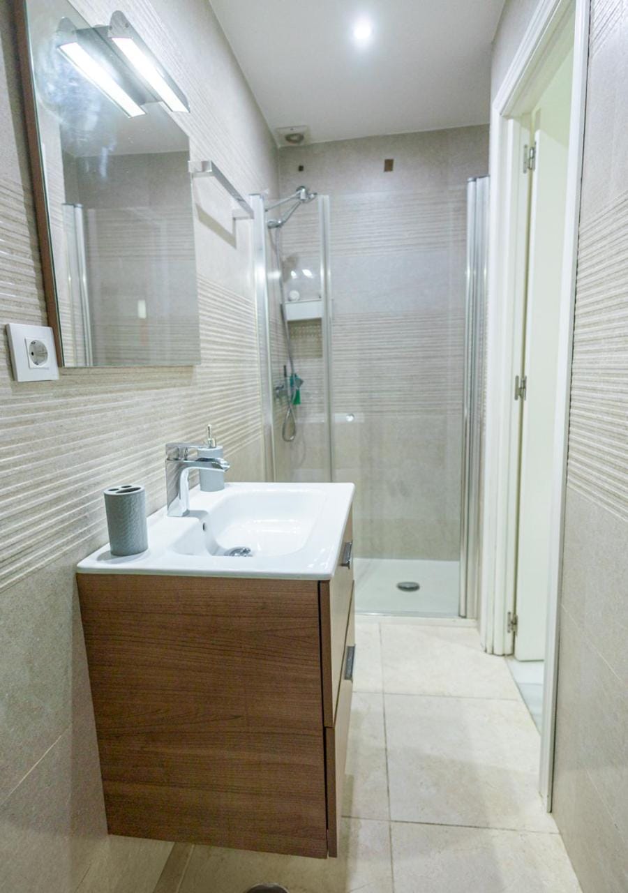 Shower, Bathroom