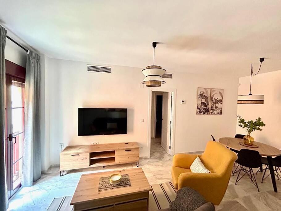 Hispalis plaza del Duque Apartment in Seville