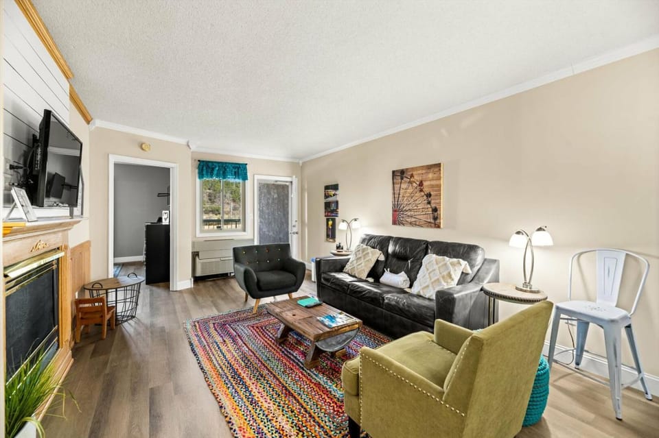 Reese's Bearadise By Colonial Properties House in Pigeon Forge