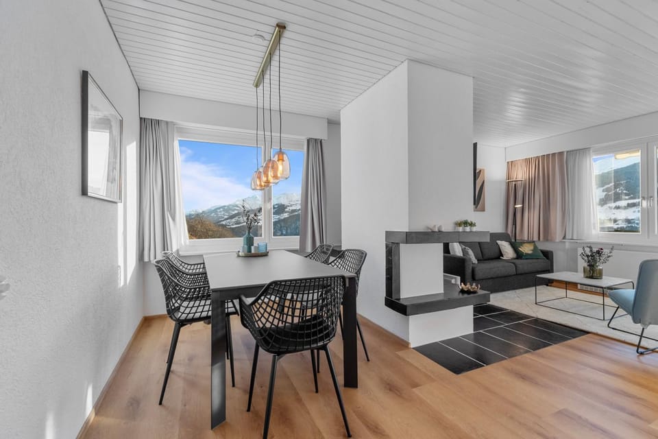 Top Aussicht mit Poolbereich in Skiregion Brigels Apartment in Canton of Grisons