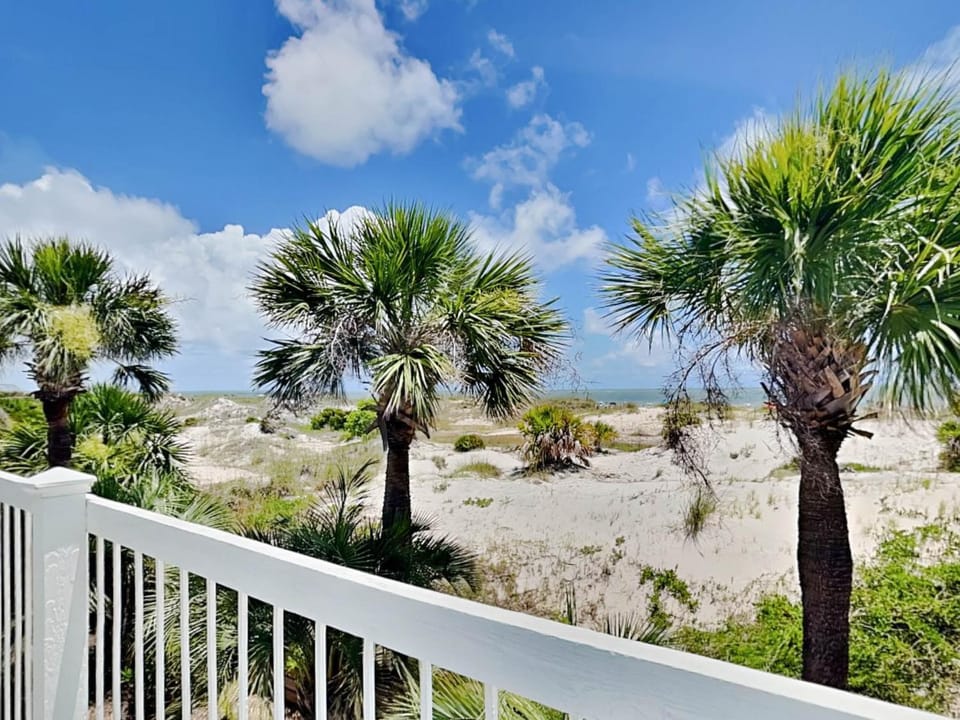 Oceanside Unit A Apartment in Tybee Island