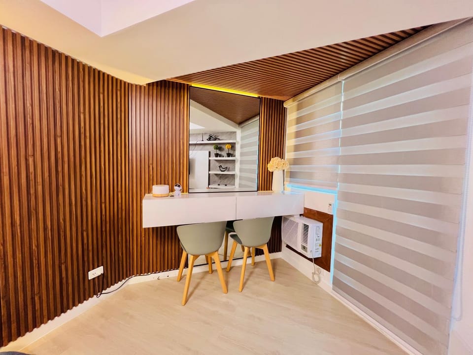 Premium & Spacious Studio with PS4, Karaoke & Netflix Apartment hotel in Calabarzon