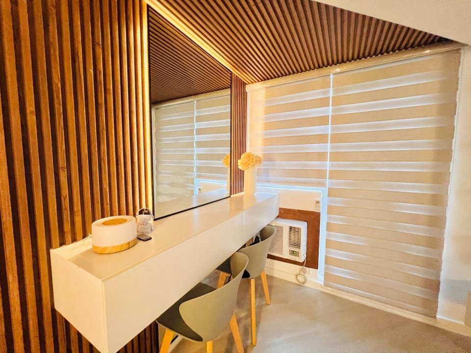 Premium & Spacious Studio with PS4, Karaoke & Netflix Apartment hotel in Calabarzon