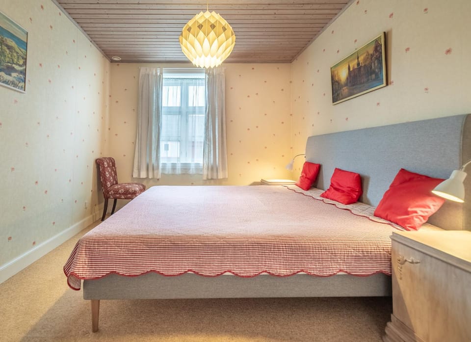 Charming, spacious, sea view guest house Apartment in Bornholm