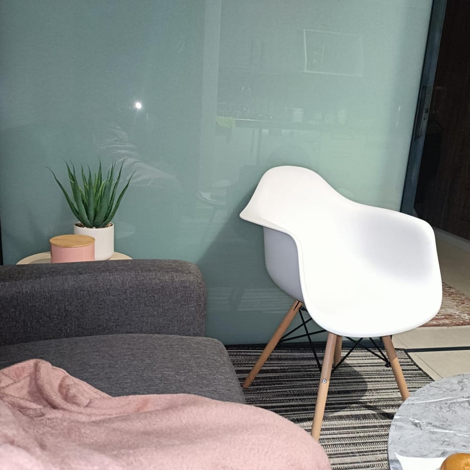 Urban stay on Hilton Apartment in Sandton