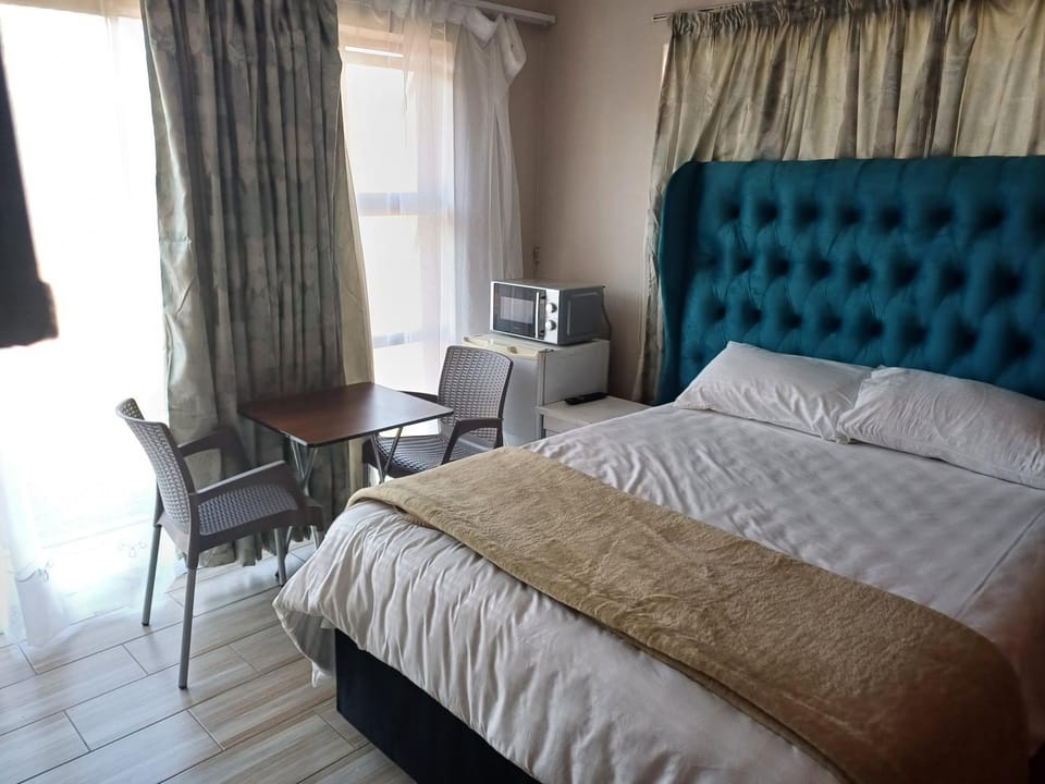 Willow Guesthouse Bed and Breakfast in Gauteng