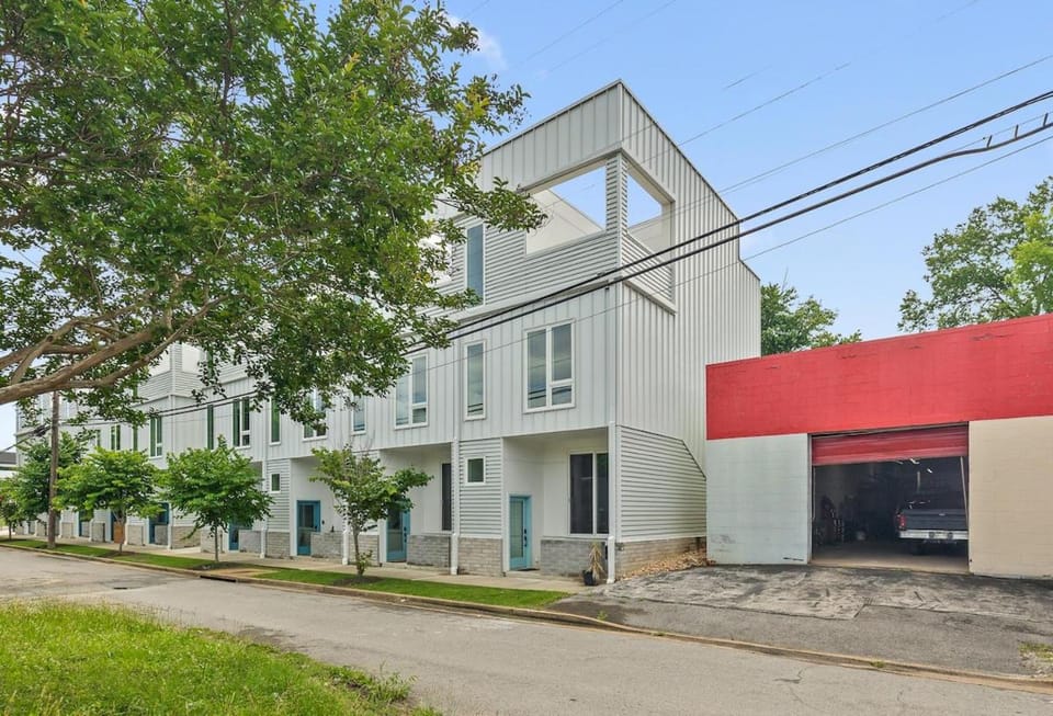 South Side Modern - Downtown Living - Amazing Location House in Chattanooga