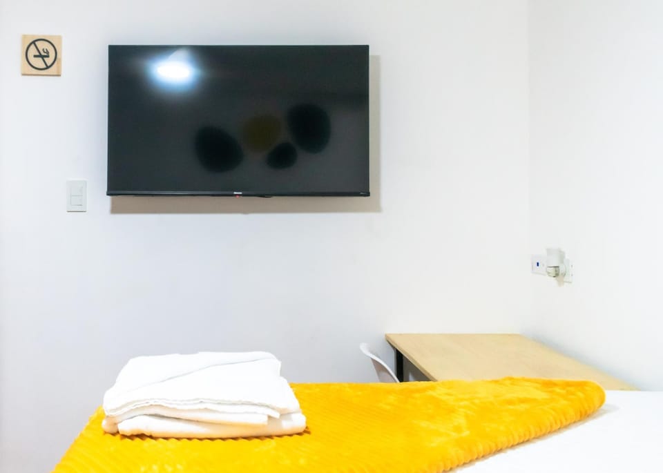 Cozy and Adorable steps away from Erick Barrondo Park H1 Apartment hotel in Guatemala City