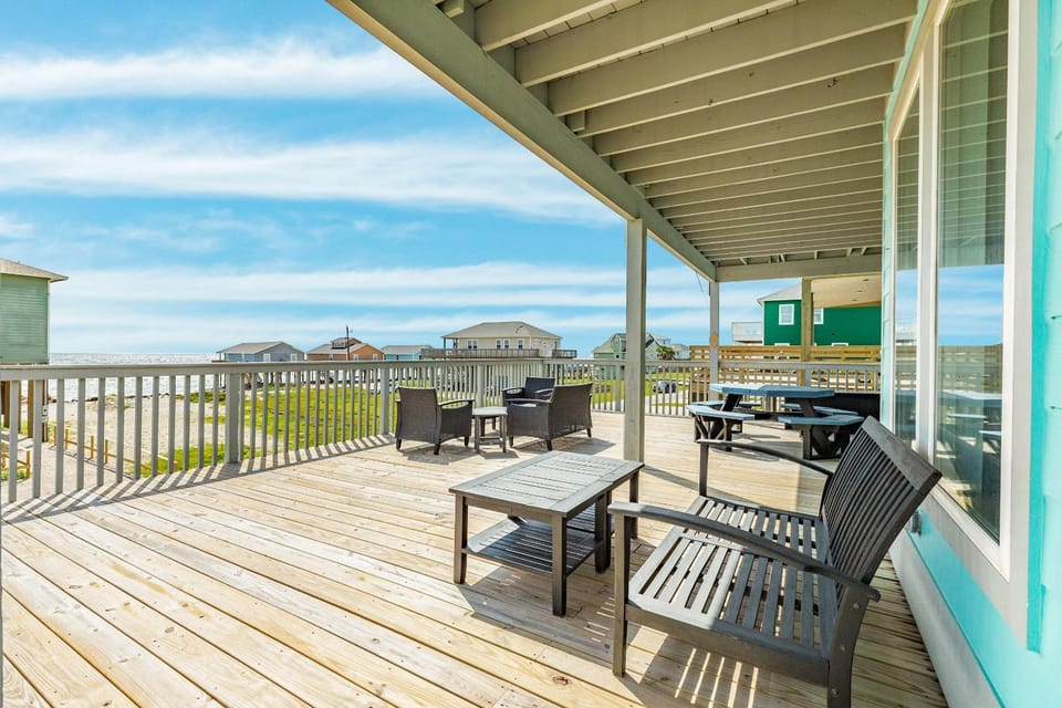 Cyan Sea - Beautiful Sunrises & Sandy Seas, Relax! House in Alvin