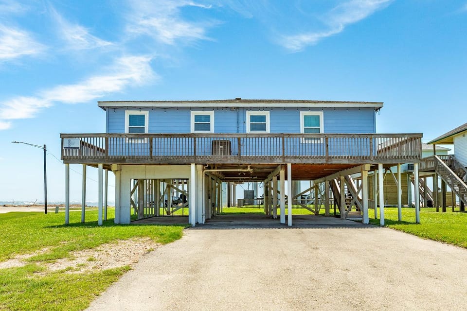 The Seaside Dollar - 2nd Row, Spectacular Sea Views House in Alvin