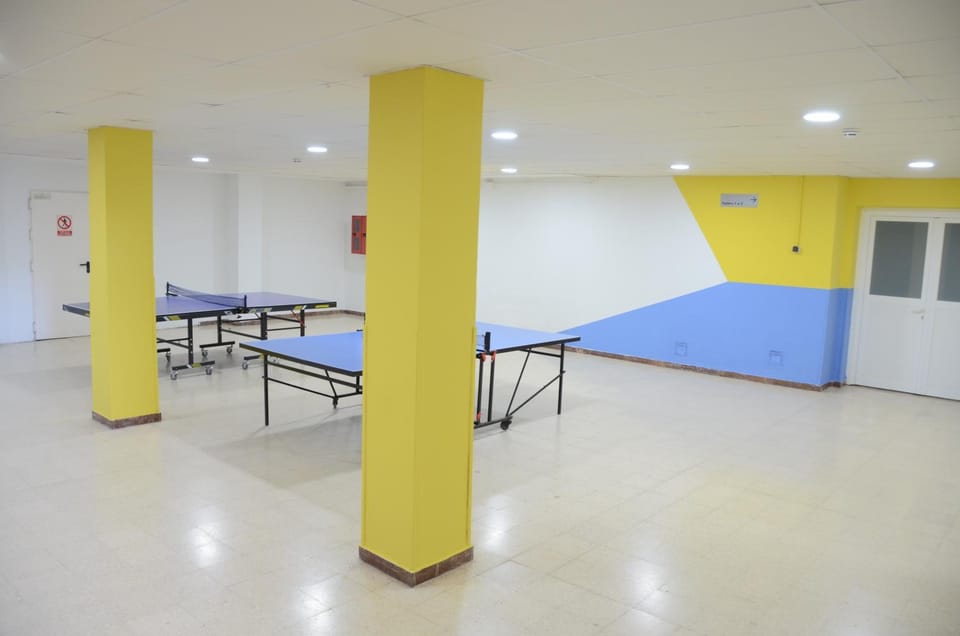 Table tennis