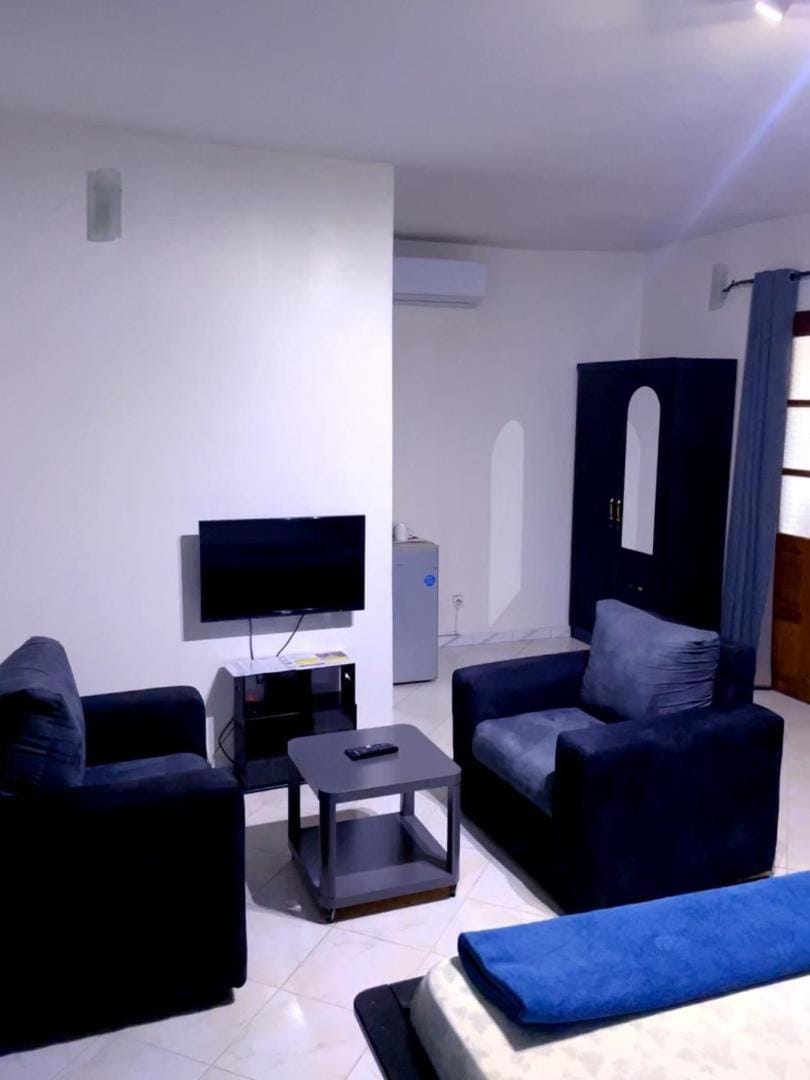 RESIDENCE ADSL Studio BOUYGUES Hotel in Dakar