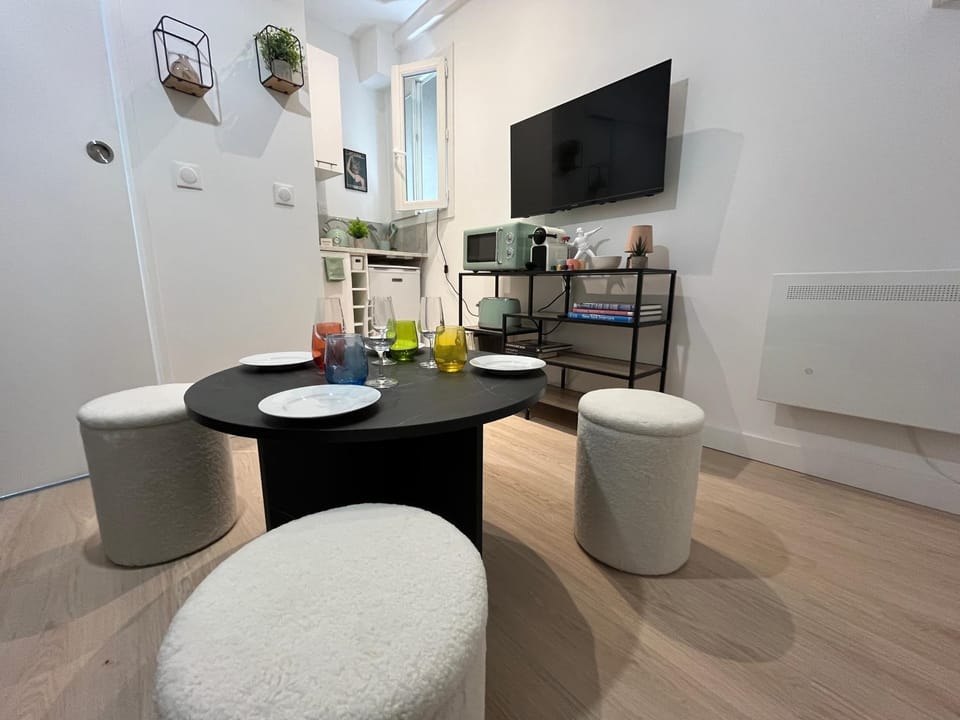 Oberkampf by Melvane 18 Apartment in Paris