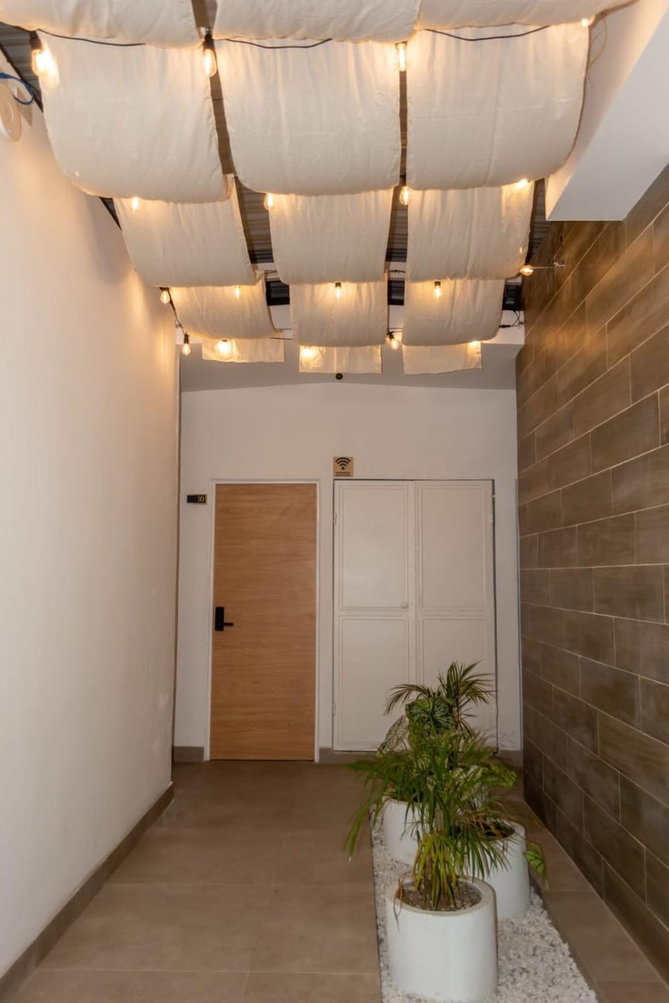 Comfortable and Beautiful Room 5 minutes from Tikal Futura H3 Apartment hotel in Guatemala City