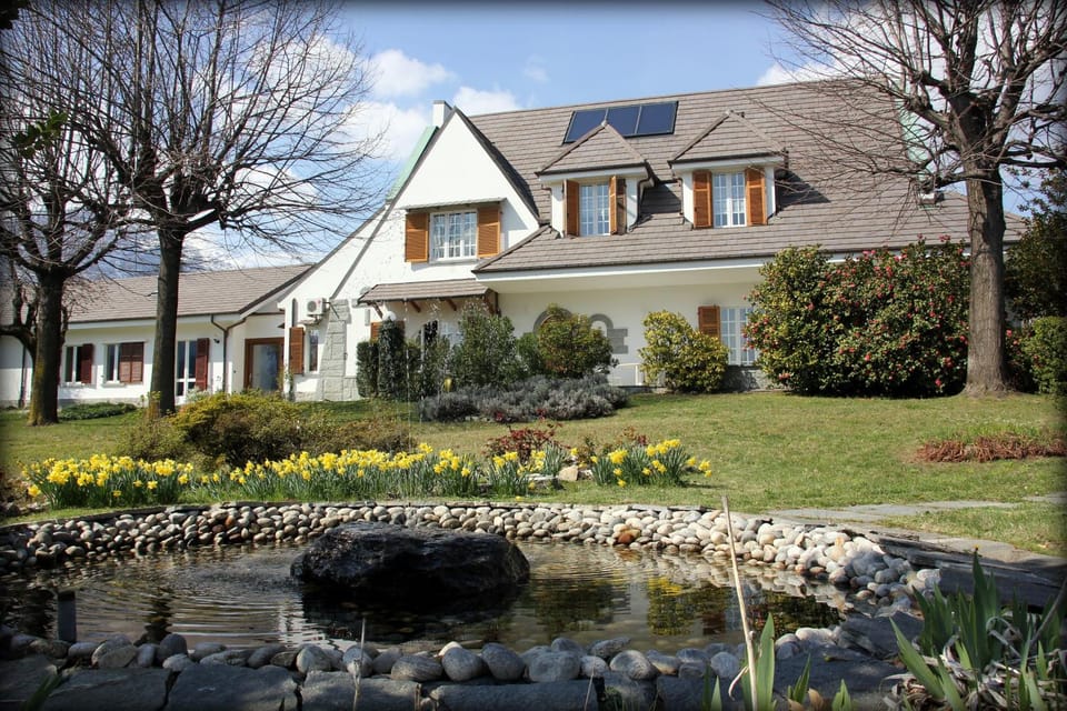 Property building, Garden