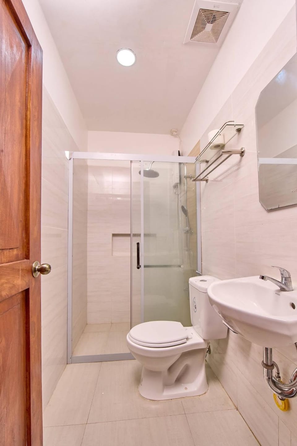 Shower, Toilet, Bathroom, bidet, towels