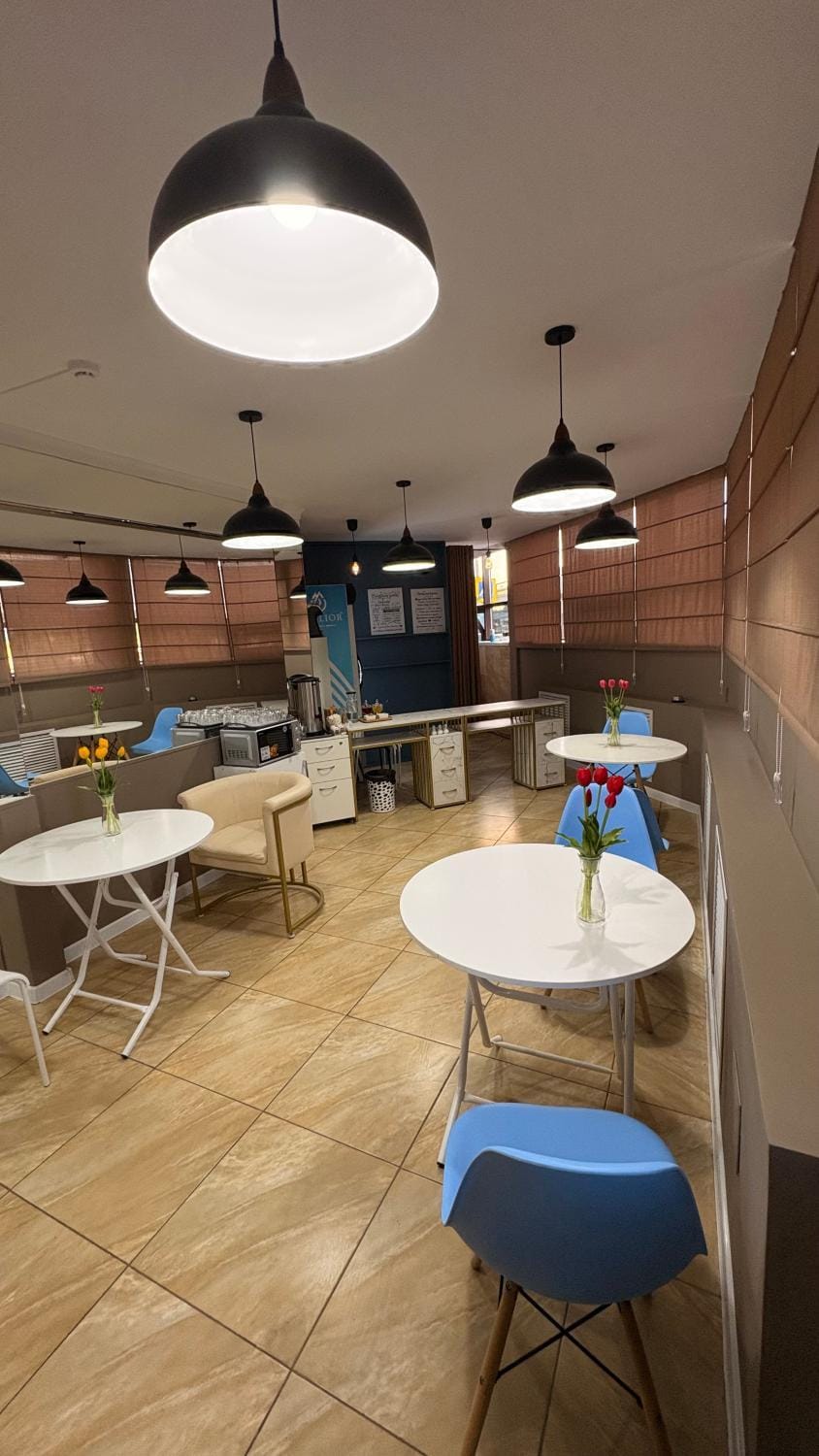 Coffee/tea facilities, Breakfast