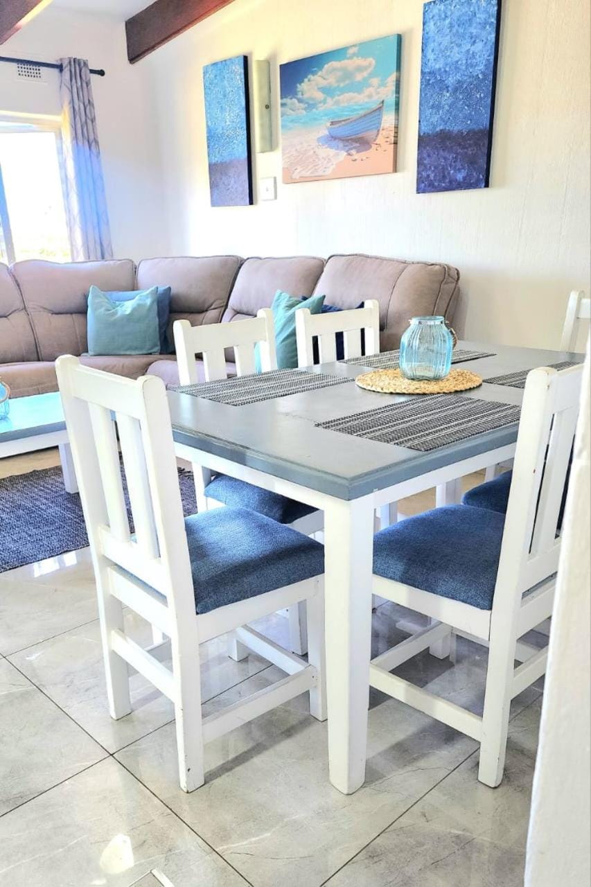 Chakas Rock Chalet 39 Apartment in Dolphin Coast