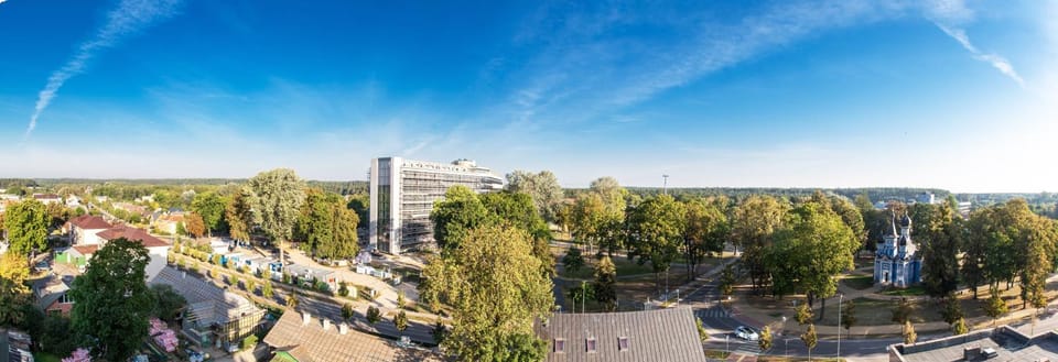 Natural landscape, City view, Street view, Location, Parking