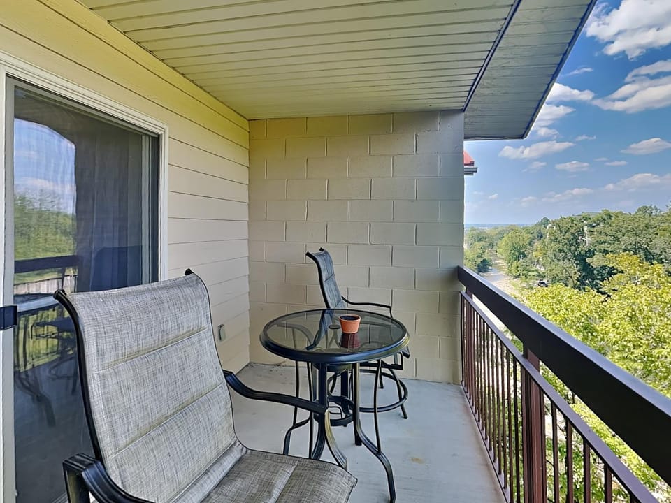 Heavenly River Cedar Lodge 703 Apartment in Pigeon Forge