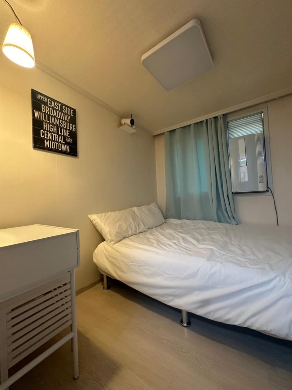 Bed, Bedroom, air conditioner