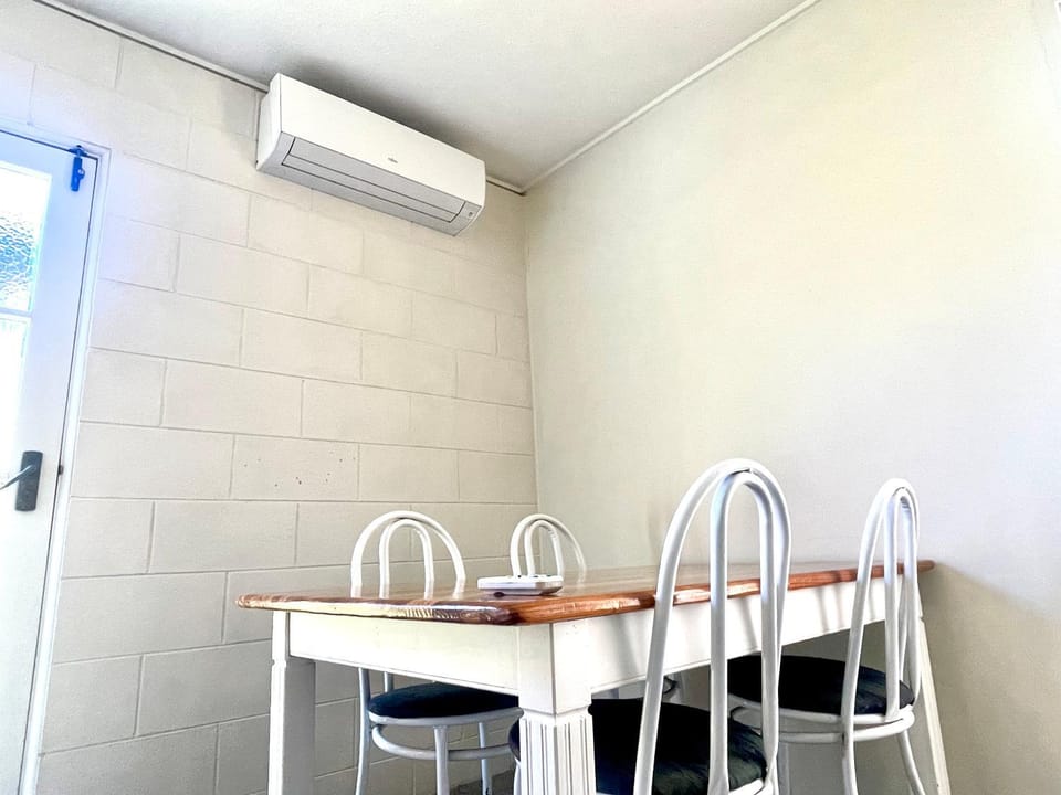 Browns Bay Olive Tree - Pet Friendly Family Apartment Hotel in Auckland