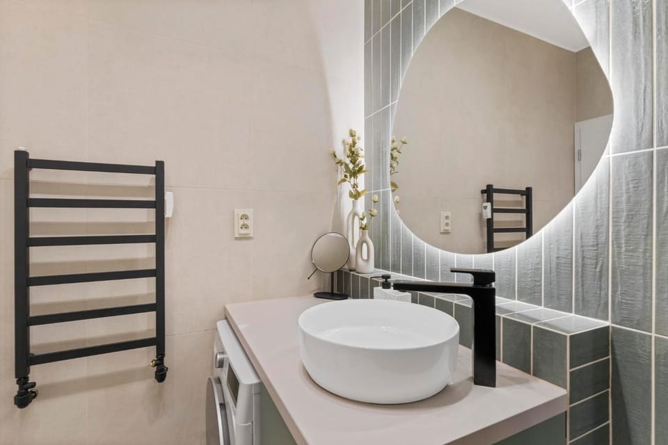 Shower, Bathroom, towels, towels, washing machine, washing machine