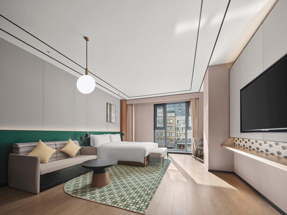 Photo of the whole room, Bedroom