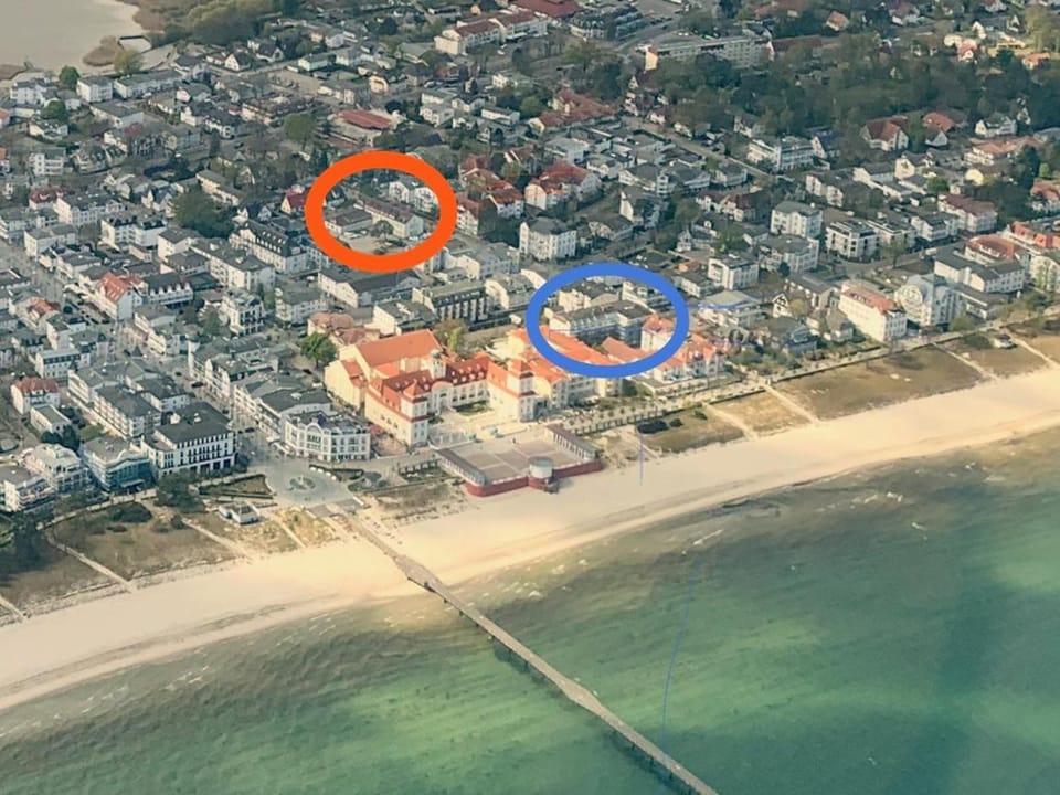 Bird's eye view, Beach, On site