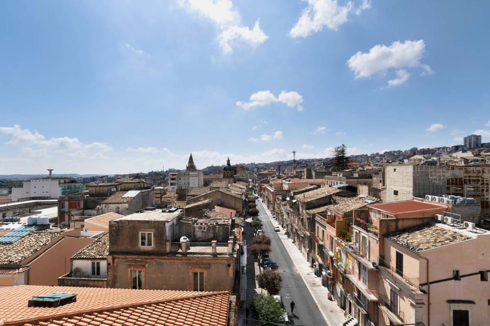 City view, Street view