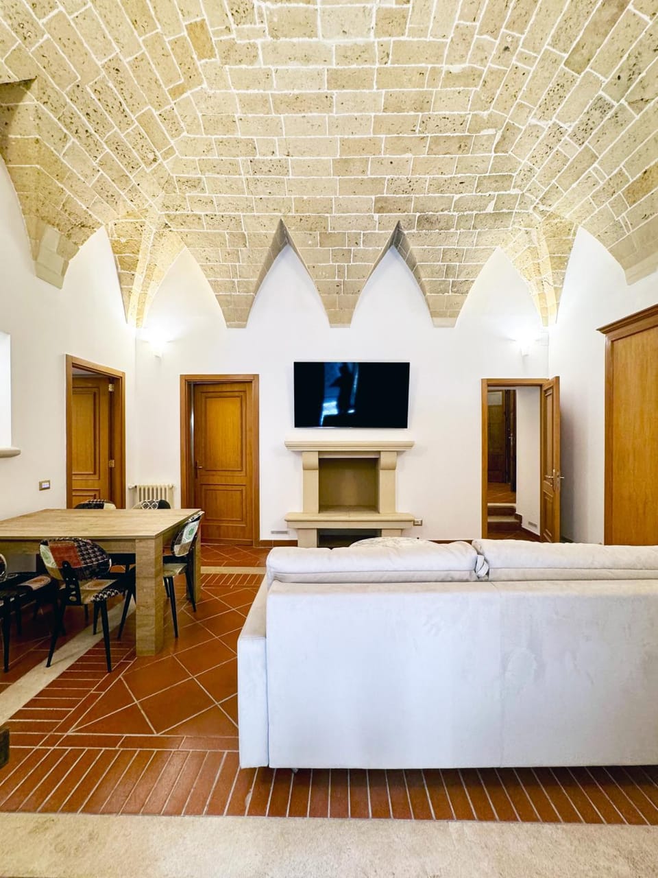 Communal lounge/ TV room, TV and multimedia, Photo of the whole room, Evening entertainment