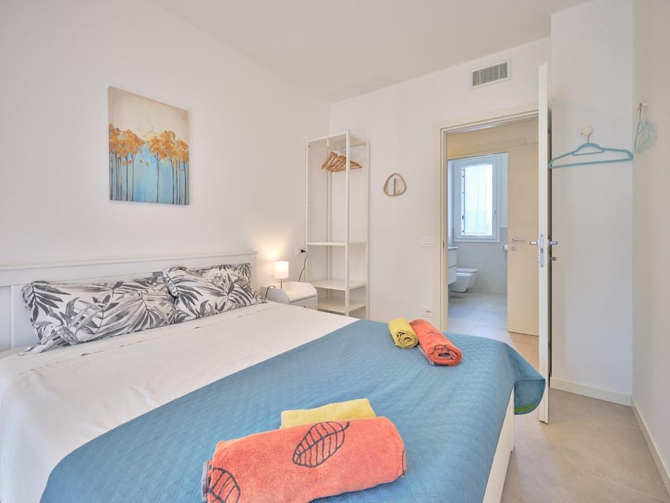 Property building, Living room, Bedroom