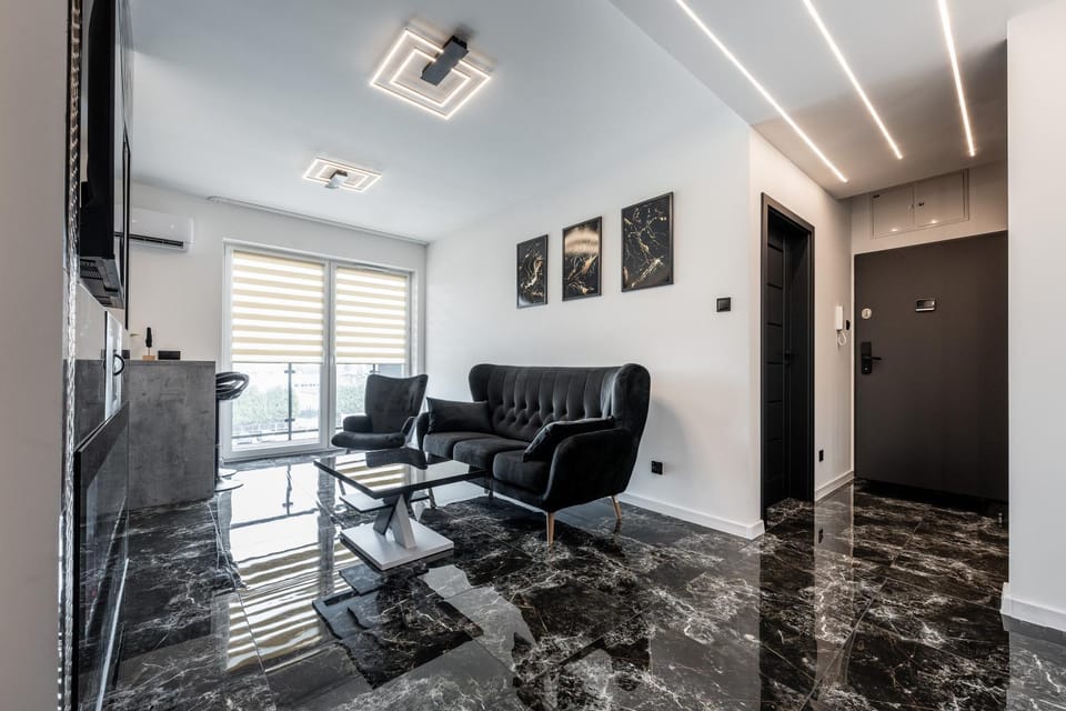 Black Luxury Apartment Apartment in Poland